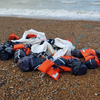 Пляж "под кайфом": в Британии берег усеяло наркотиками (фото)