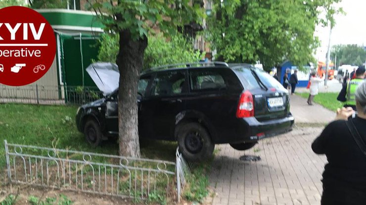 Фото: авария в Киеве 