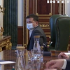 Президент України вимагає прискорити вакцинацію проти коронавірусу
