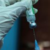 В Киеве ужесточили контроль за использованием вакцины от коронавируса 
