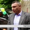 Віталій Кличко подарував нові автівки двом будинкам сімейного типу
