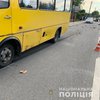 Под Львовом погиб 13-летний скутерист: попал под автомобиль и маршрутку (фото, видео)