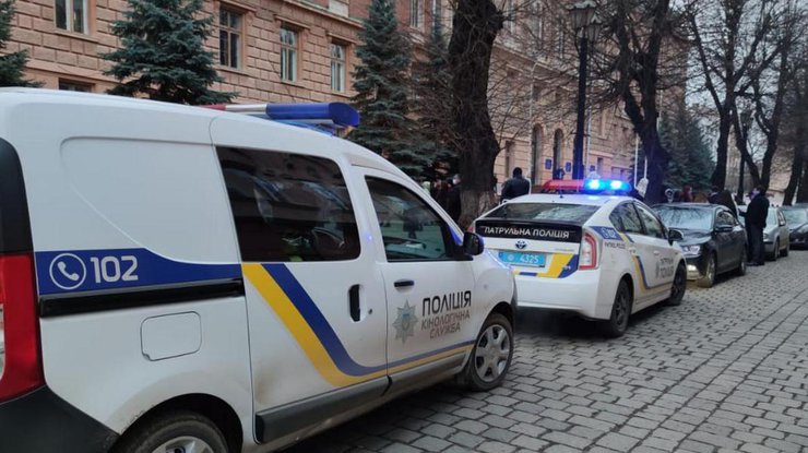 Фото: в Киеве нашли труп женщины 