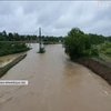 Негода в Україні: потужна повінь накоїла лиха на Прикарпатті