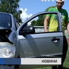 На Черкащині автомобіль з пасажирами провалився під асфальт