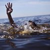 Купался и ушел под воду: на Донбассе трагически умер 15-летний парень