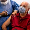 Вакцинация от коронавируса: ВОЗ обратилась к богатым странам