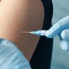 Стартовала запись на прививки жителей Донбасса и Крыма: как вакцинироваться 