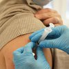 Как получить вторую дозу вакцины от COVID: инструкция МОЗ