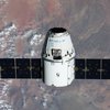SpaceX "припарковали" свой грузовой корабль на МКС