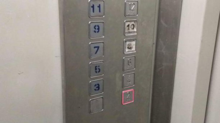 Фото: лифт рухнул с украинцами 