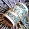 НБУ резко опустил официальный курс доллара