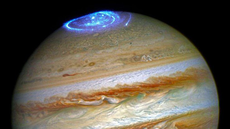 Полярные сияния на Юпитере/ Фото: naked-science.ru