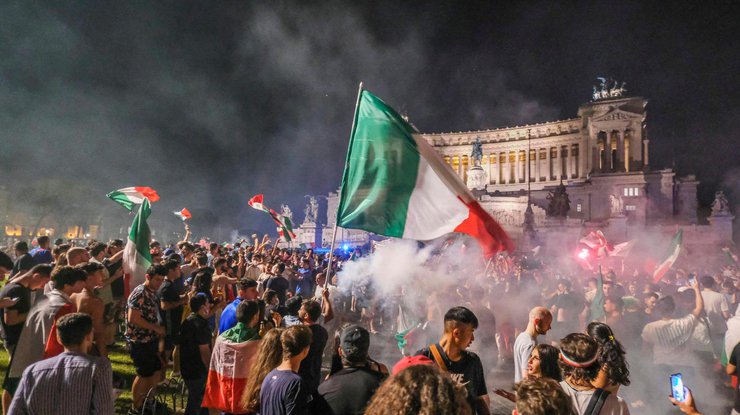 Празднование победы Италии в Евро-2020/ фото: starhit.ru