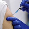 Более 200 человек заразились коронавирусом во время вакцинации