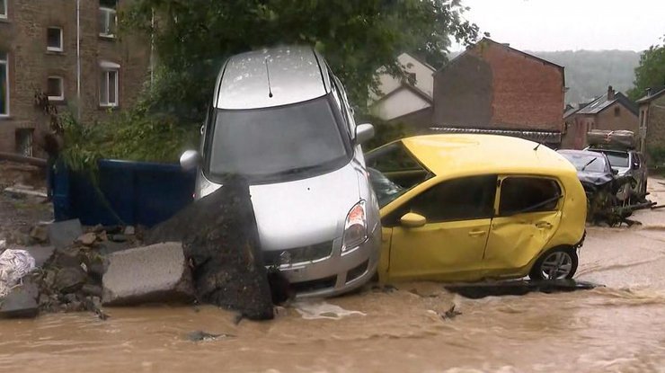 Наводнение в Бельгии / Фото: twitter.com/Raphael_S25_