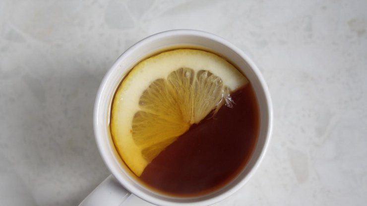 Фото: чай с лимоном / Pexels