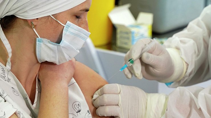 Вакцинация от коронавируса / Фото: AP 