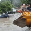 Наводнение в Сочи: по улицам плавают машины, город готовят к эвакуации (видео)