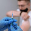 Украина заказала столько вакцин, что хватит всем гражданам - Шмыгаль