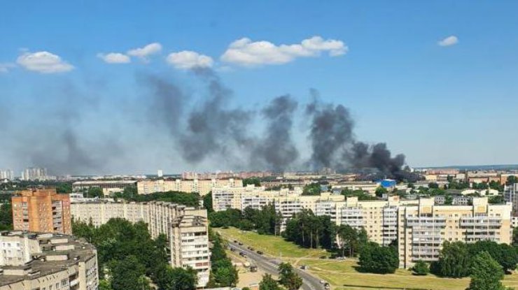 Фото: в Беларуси горел завод "МАЗ" / realt.onliner.by