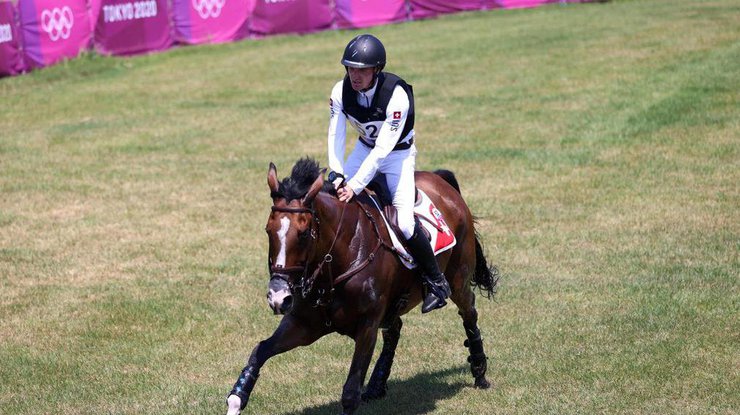 Робин Гедель во время Олимпийских игр на лошади/ фото: Eurosport