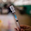В Pfizer рассказали, когда создадут вакцину от новых штаммов коронавируса