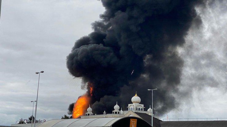 Пожар произошел в промзоне/ фото: BBC