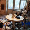В Одессе мать 9-летнего мальчика превратила квартиру в свалку