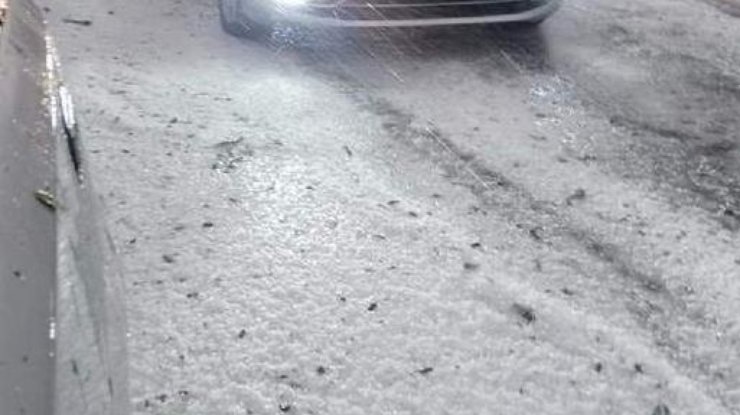 Фото: снег на трассе Одесса-Николаев