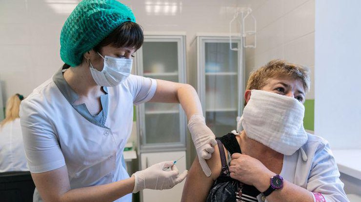 Вакцинация от коронавируса / Фото: hromadske.uа