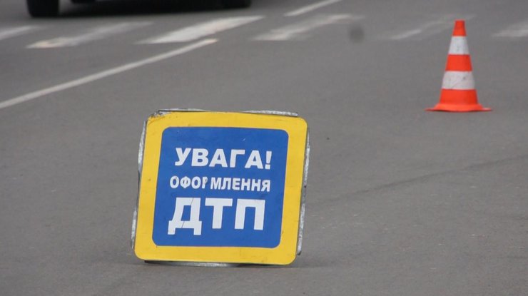 Авария произошла возле здания Министерства инфраструктуры/ фото: "Репортер"
