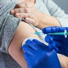 Эстония начнет вакцинацию третьей дозой