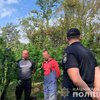 Наркотики под охраной: на Закарпатье "накрыли" поле конопли