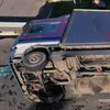 "Влетел" в грузовик: под Киевом полицейский попал в страшное ДТП 