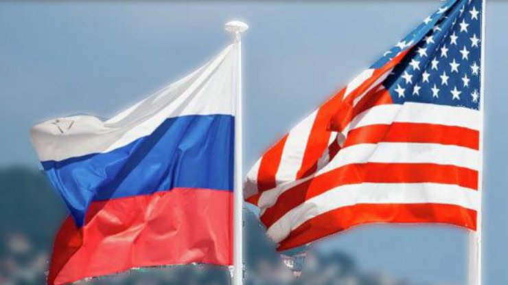 Флаги США и России / Фото: zen.yandex.ru