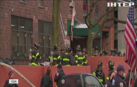 Дві сотні вогнеборців тушили пожежу у Нью-Йорку