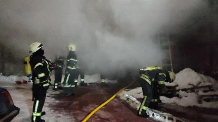 Пожар в Киеве / Фото: ГСЧС 