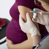 ВОЗ призвала включать беременных в испытания лекарств и вакцин от COVID