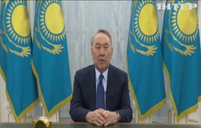 Колишній президент Казахстану з'явився на публіці