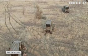 Військові проводять тактичні навчання на адмінмежі з Кримом