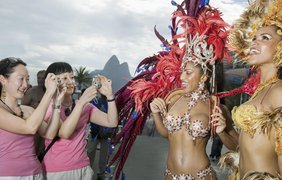 Карнавал в Рио-де-Жанейро перенесли из-за "Омикрона"
