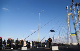 Зеленский открыл новопостроенный мост в Запорожье