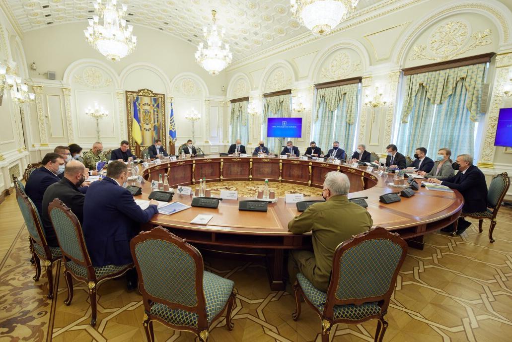Президент Украины Владимир Зеленский провел 24 января заседание Совета нацбезопасности и обороны Украины
