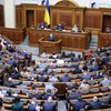 Депутатов Рады срочно эвакуировали из-за угрозы штурма (видео)