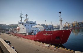 Украинский корабль впервые отправится в Антарктиду