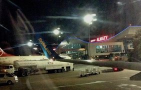 Аэропорт Алматы захватили: что происходит