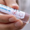 В Україні зростає кількість COVID-інфікованих: за тиждень майже 17 тисячі випадків