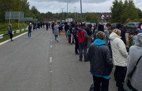 Біля кордону з Естонією російські силовики вивезли невідомо куди тисячу українських біженців - ЗМІ