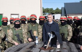 "Мета путіна - залишити Україну холодною та темною цієї зими" - Столтенберг
